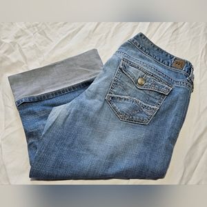 Madison Denim Stretch Capris